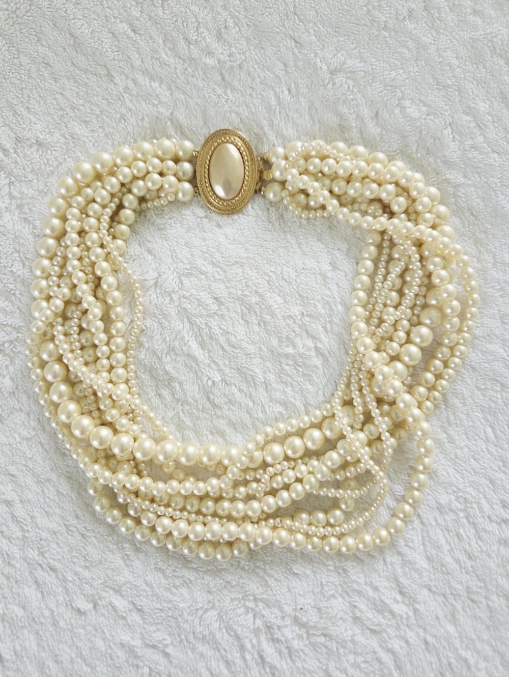Vintage Carolee ✨️ Multi-Strand Ivory Pearl Necklace with Gold Clasp